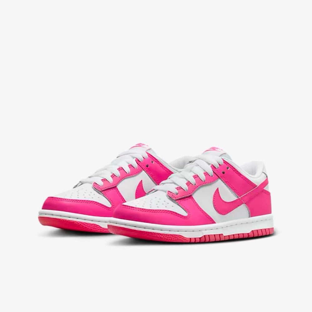 Pink nike dunks